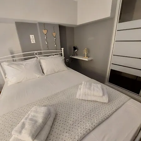Urban Minimalistic Maisonette! Apartment Athen